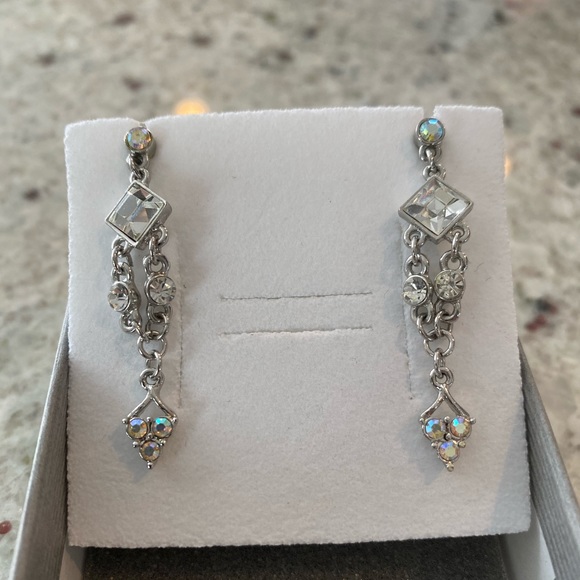 Rhinestone Long Statement Earrings LAST CHANCE! Get it before I donate! - Picture 1 of 1